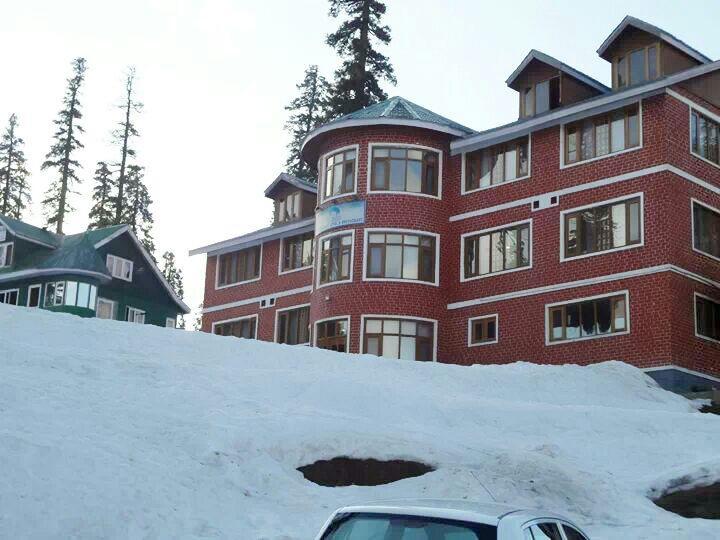 Fluorescence Hotel And Restaurant Gulmarg Dış mekan fotoğraf