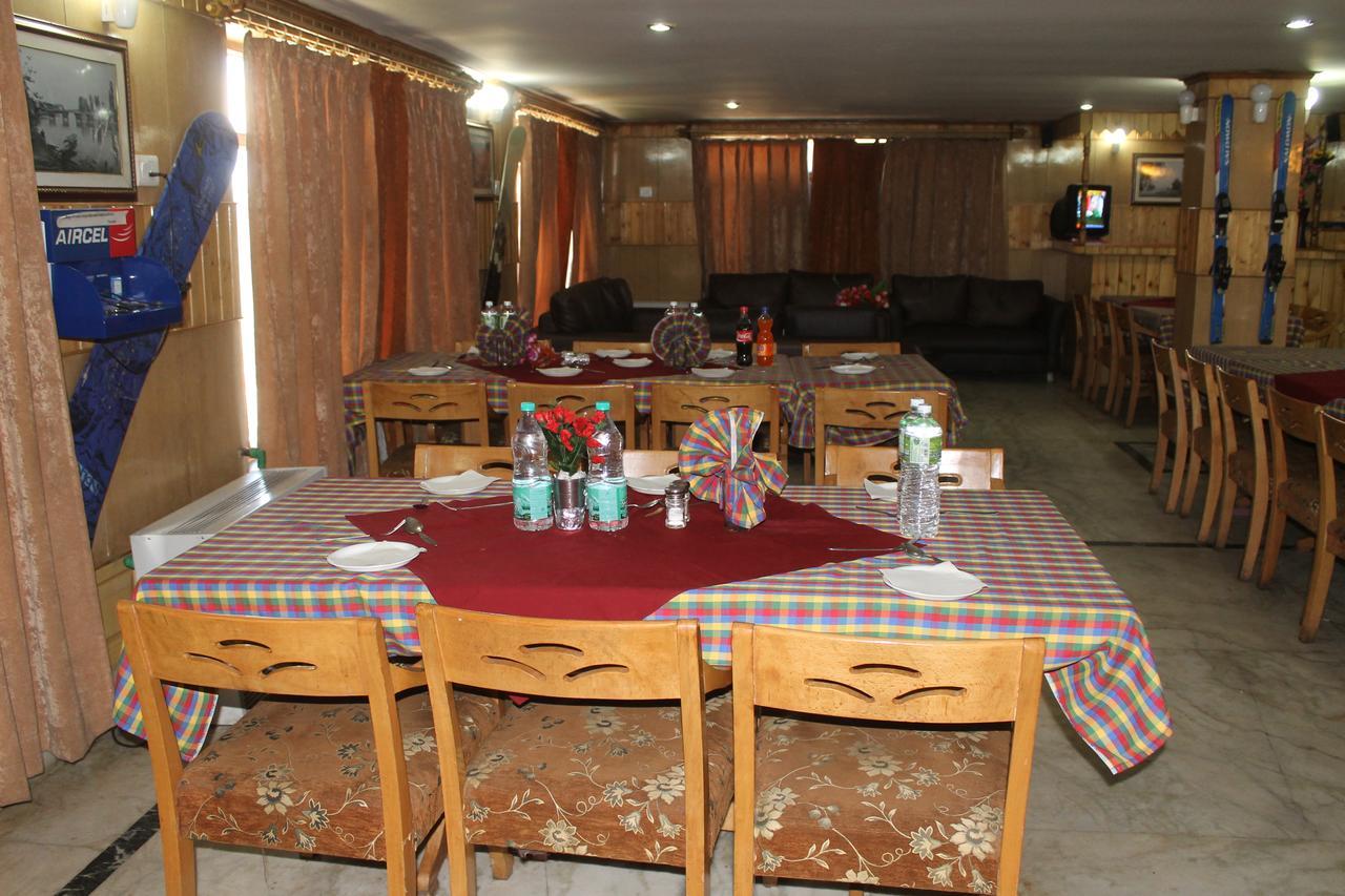 Fluorescence Hotel And Restaurant Gulmarg Dış mekan fotoğraf